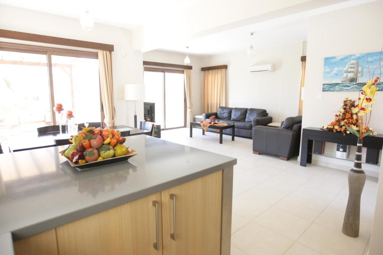 פיסורי Holidays Villas מראה חיצוני תמונה