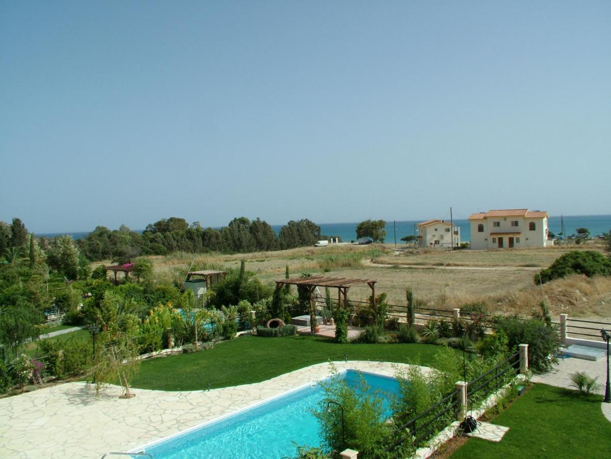פיסורי Holidays Villas מראה חיצוני תמונה