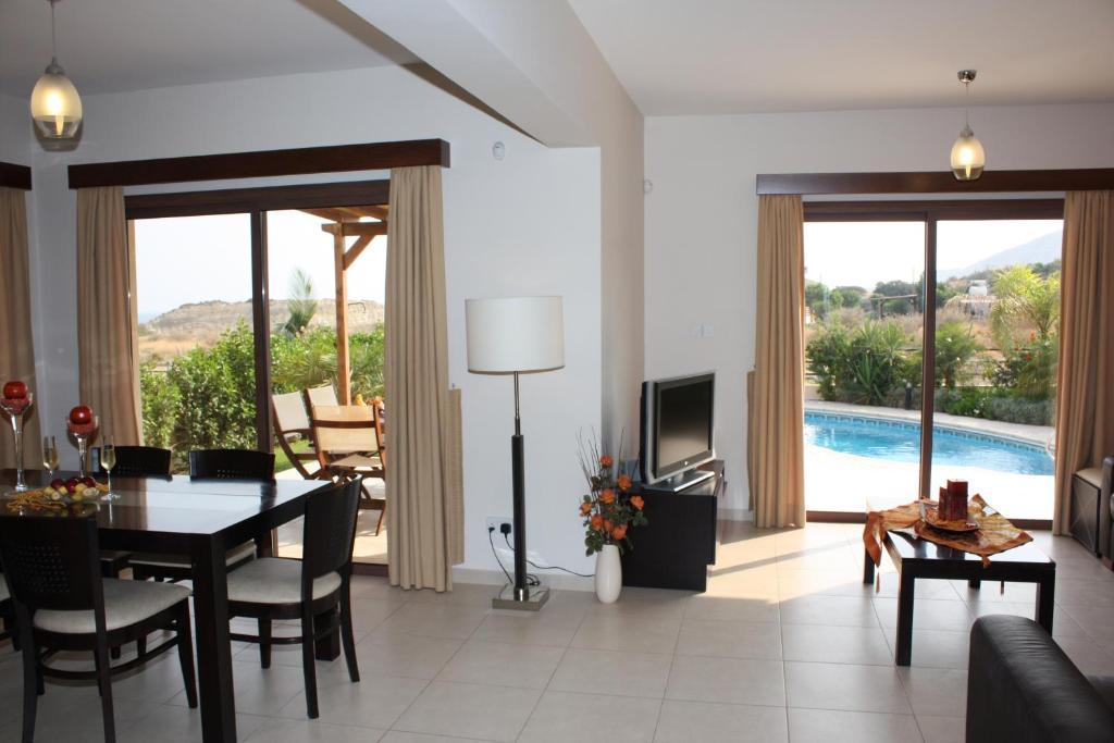 פיסורי Holidays Villas חדר תמונה