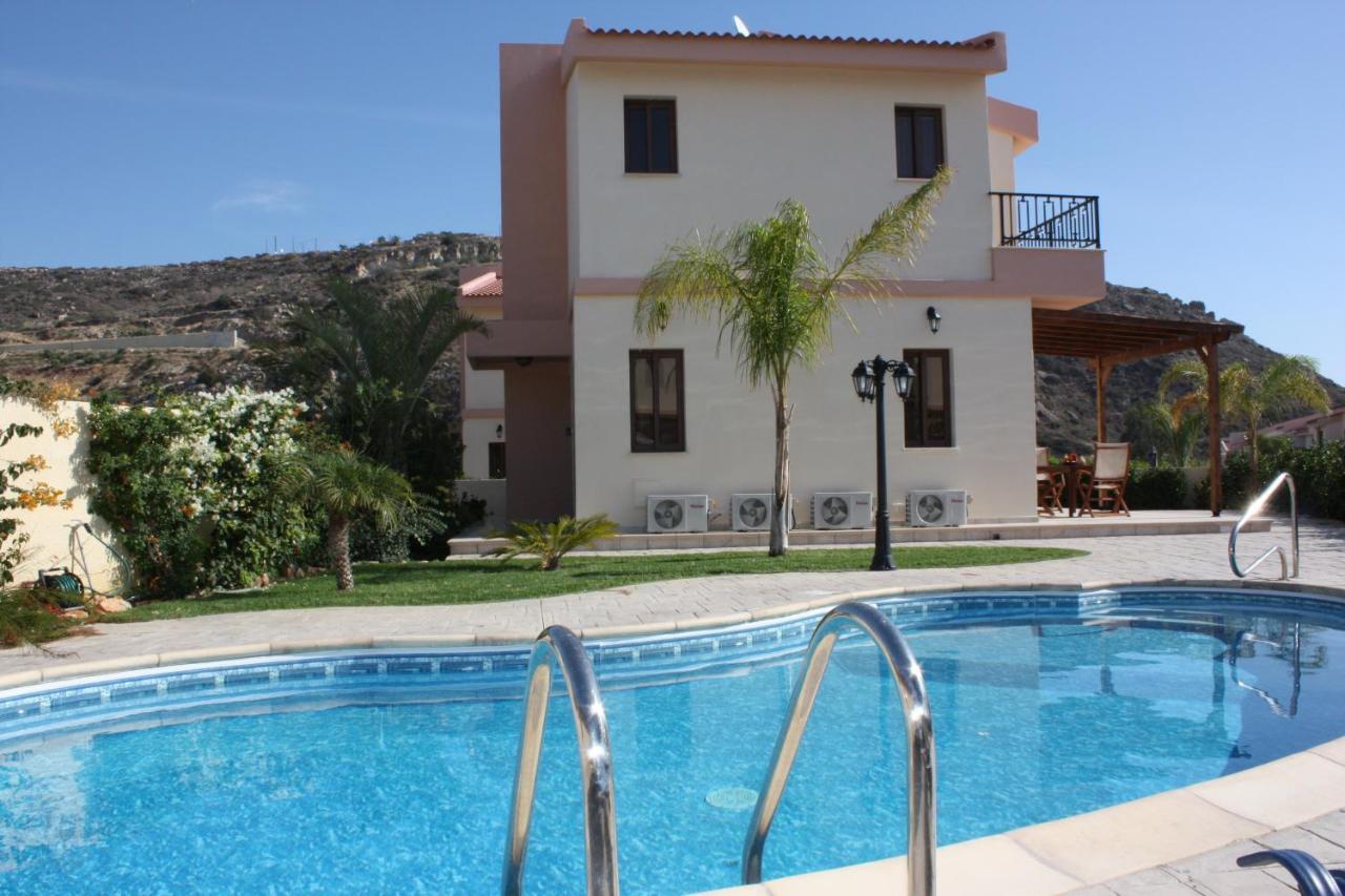 פיסורי Holidays Villas מראה חיצוני תמונה